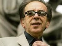 Kadare: I thashë vetes i zhgënjyer “në djall letërsia”, por rinisa të shkruaja si pas një etheje të çuditshme