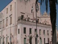 Një vizitë në Pallatin Skënderbej në Pulia