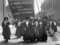 Dhe këtë 8 mars nuk gjej arsye për të festuar!