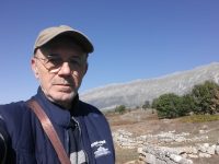 Rrëfimet e fundit të poetit Ruka para se të ndërronte jetë: Jetojmë kohë të ftohta ku edhe nënën e qajmë me telefon nga larg