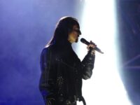 “Rishfaqet” në skenë solisti i “Djemve të detit” Gent Demaliaj