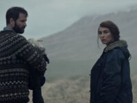 “Lamb,” një rrëfim rrënqethës mbi rrezikun e kërkimit të lumturisë në delir